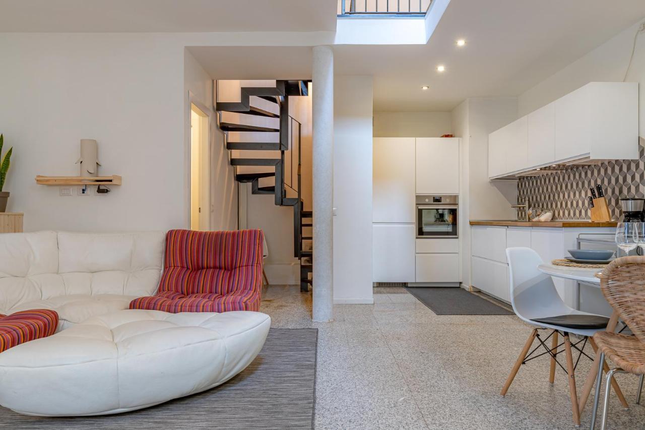 Ferienwohnung Moderno Loft A Due Passi Dal Lago Torno Exterior foto