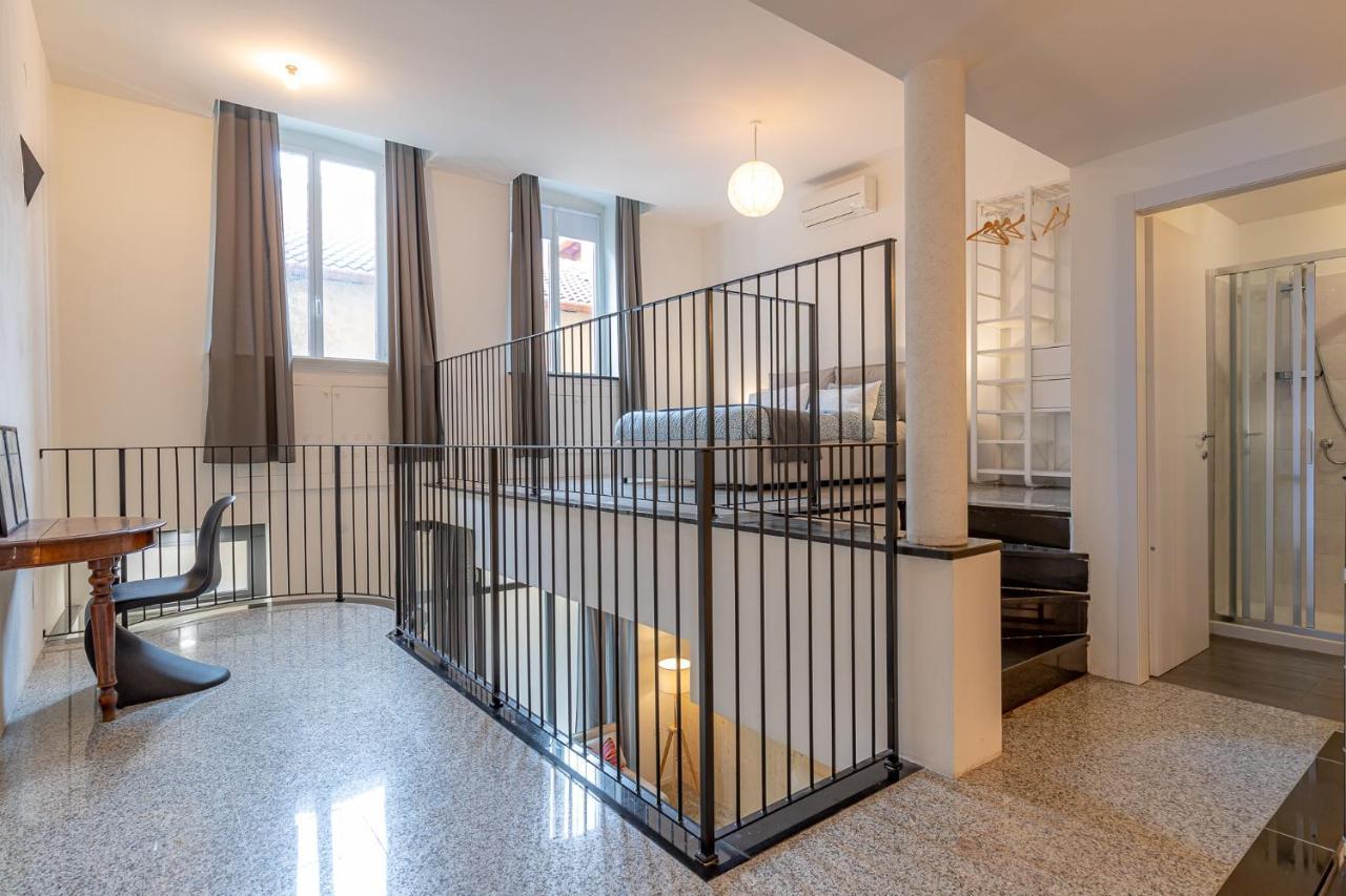 Ferienwohnung Moderno Loft A Due Passi Dal Lago Torno Exterior foto